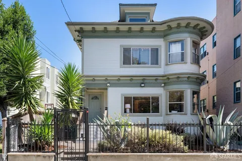 $1,095,000 | 548 37th Street, Oakland, CA 94609