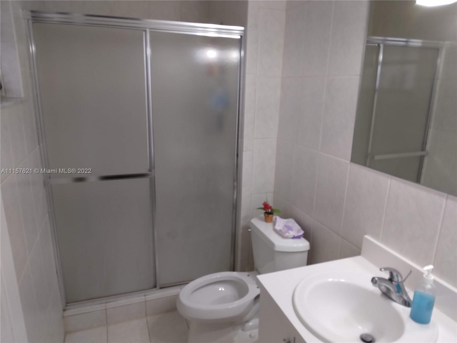 8440 Southwest 12th Street Miami, FL 33144 - Photo 12 of 14