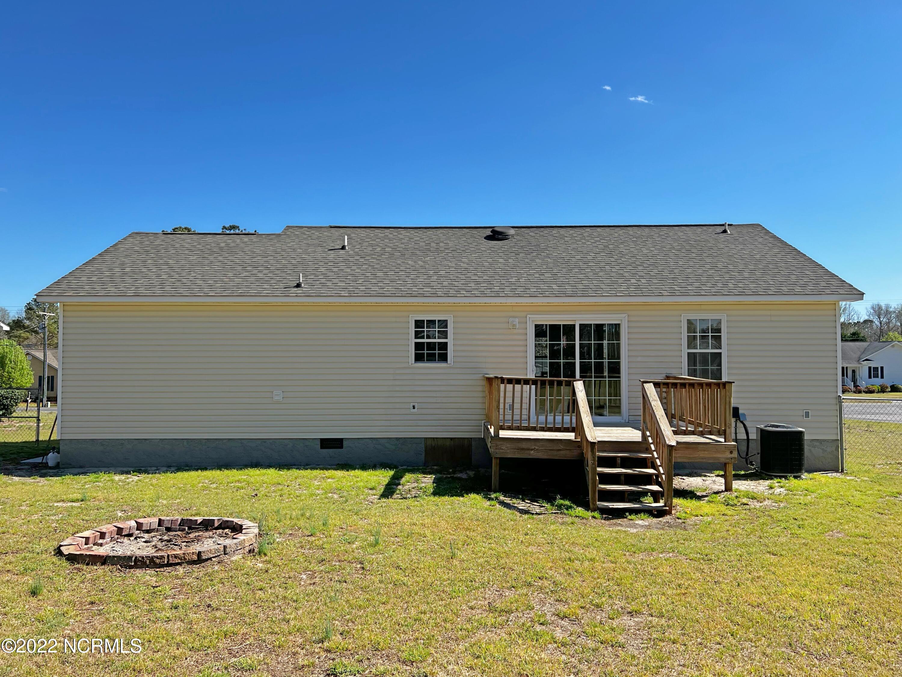 189 Core Road Richlands, NC 28574 - Photo 29 of 32 IMG-0586-1