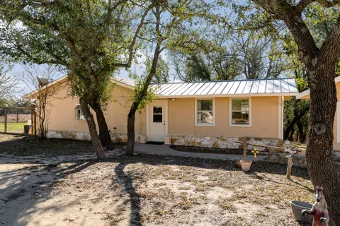 $625,000 | 2058 Montell Road, Wimberley, TX 78676