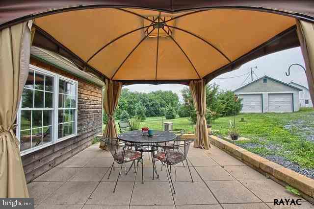1685 White Hall Road Littlestown, PA 17340 - Photo 5 of 28