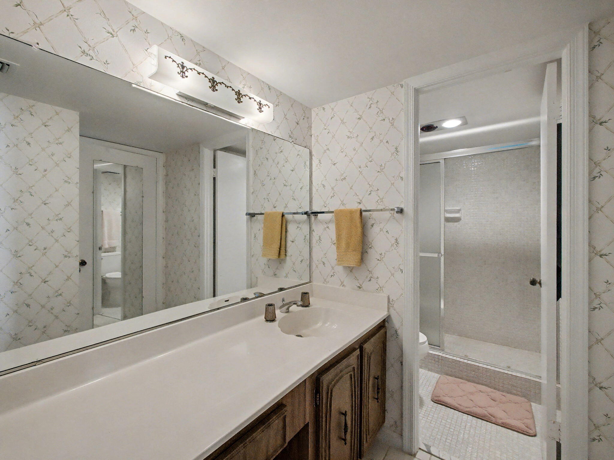 1205 Sandy Lane, Unit 246 Singer Island, FL 33404 - Photo 16 of 30 16-web-or-mls-015