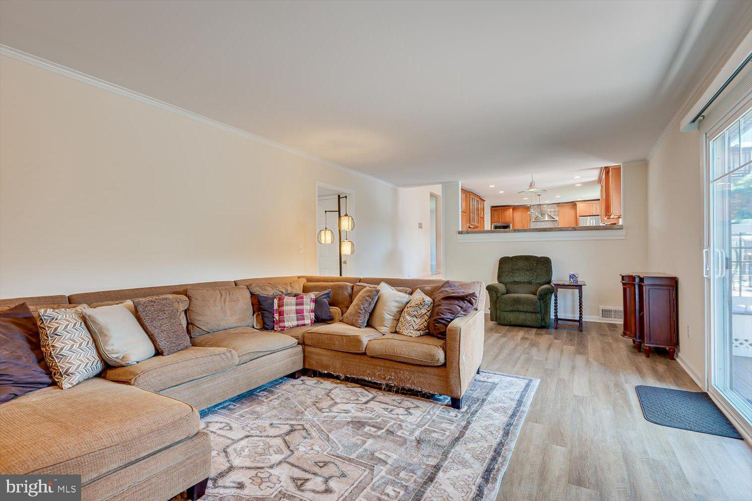 86 Albemarle Road Hamilton, NJ 08690 - Photo 19 of 49 Spacious living area with natural light.