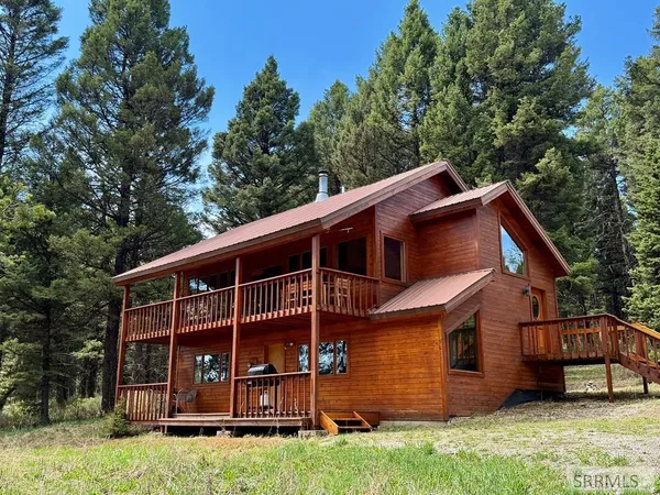 $875,000 | 5611 2 Lazy 2 Road, Island Park, ID 83429