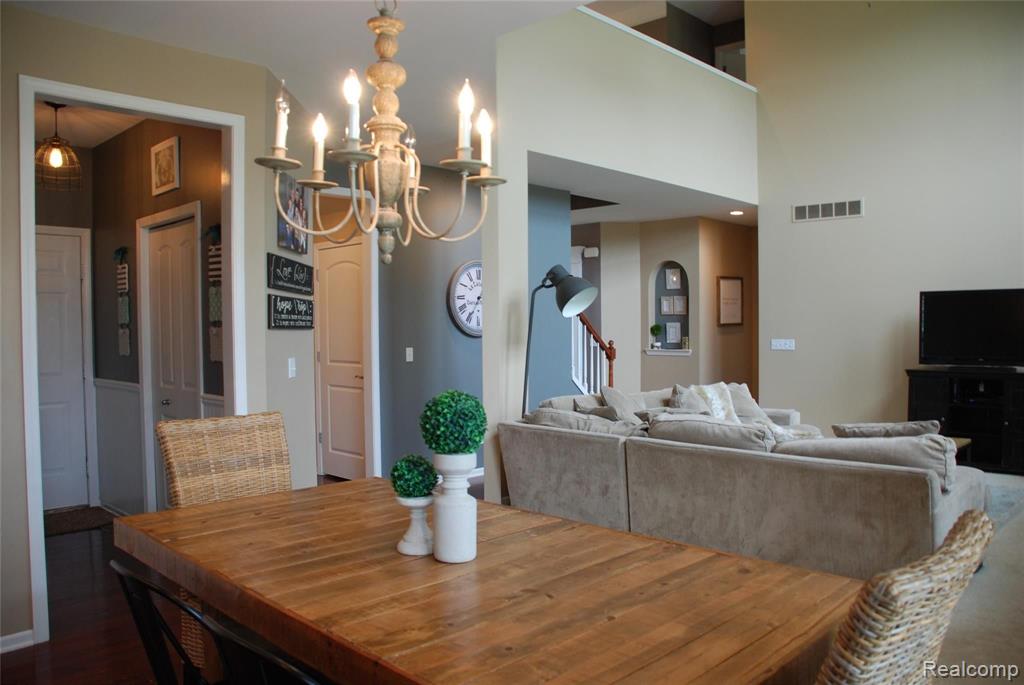 3535 Hogan Circle Rochester Hills, MI 48307 - Photo 6 of 43