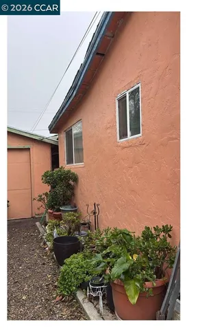 $180,000 | 632 West 25th Street, Merced, CA 95340