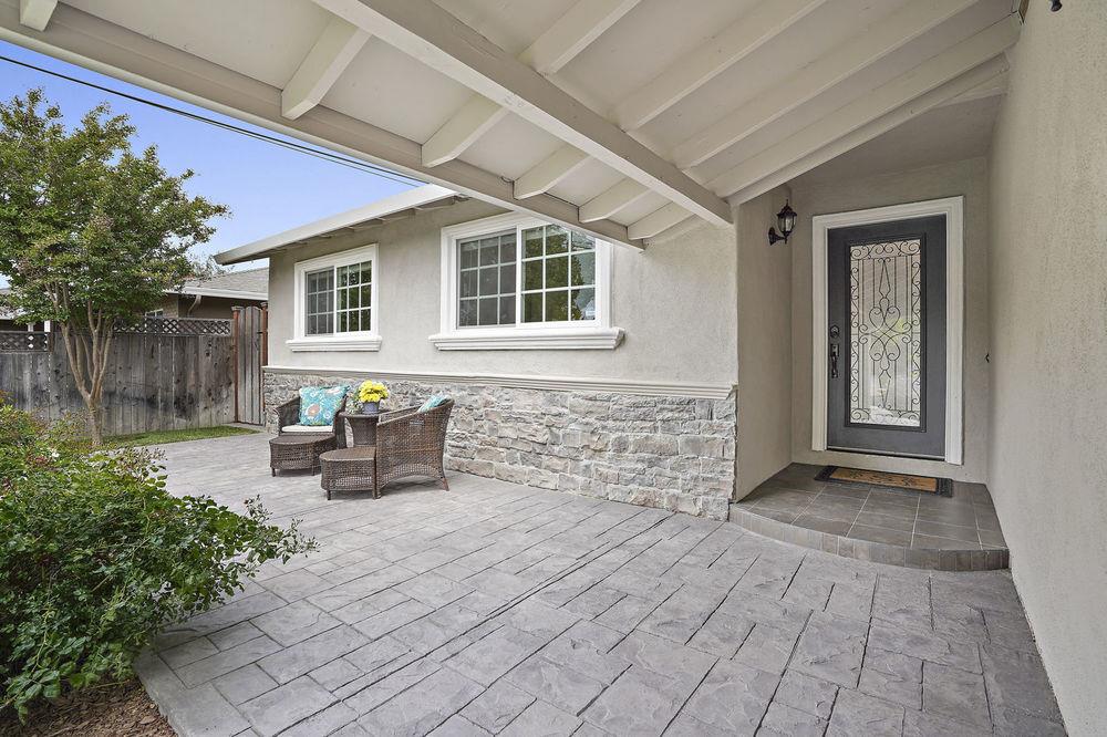 222 Thomas Drive Los Gatos, CA 95032 - Photo 17 of 28 a view of a house with sitting area