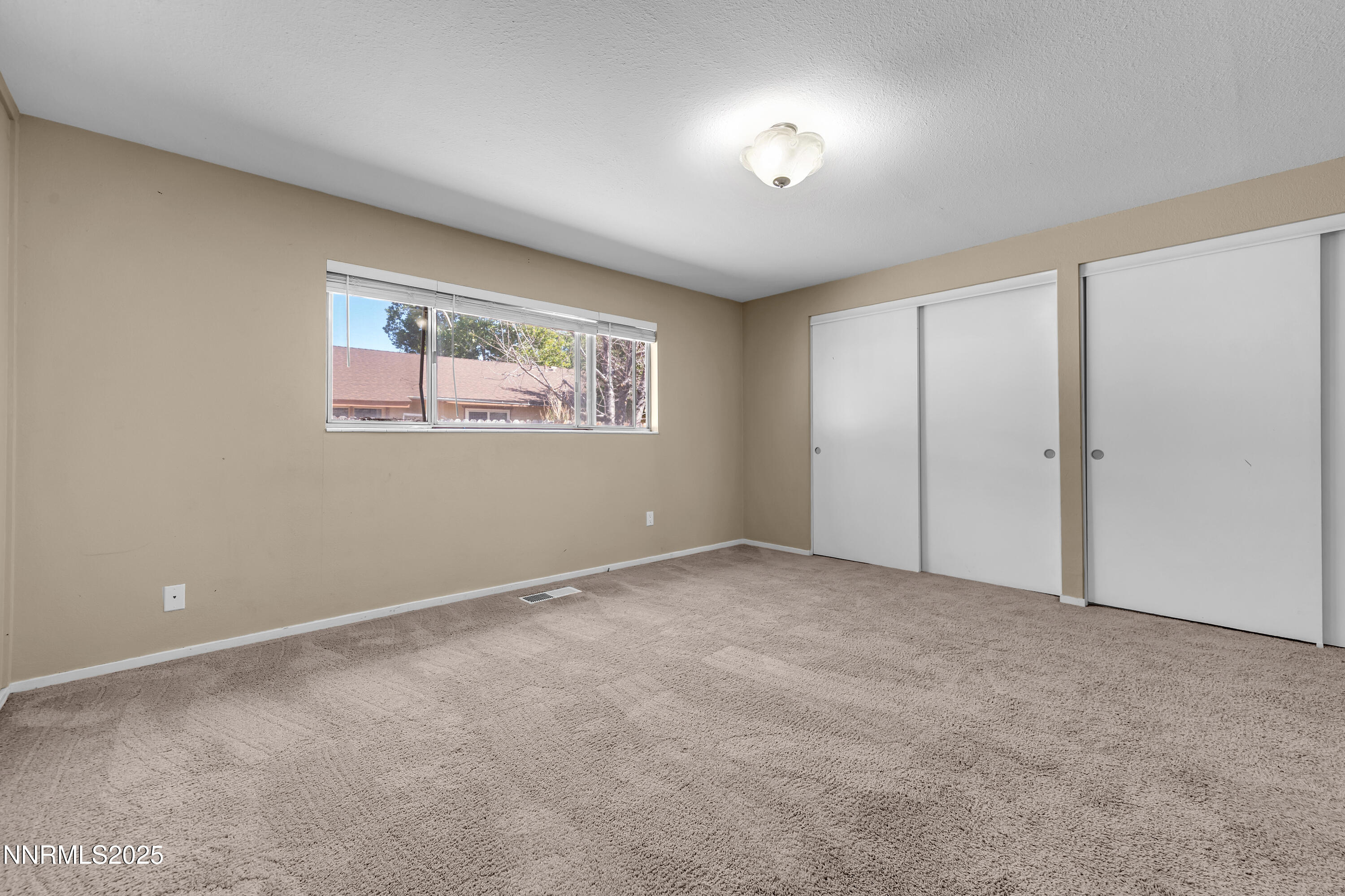4405 Primavera Avenue Reno, NV 89502 - Photo 27 of 49 Primavera4405-021