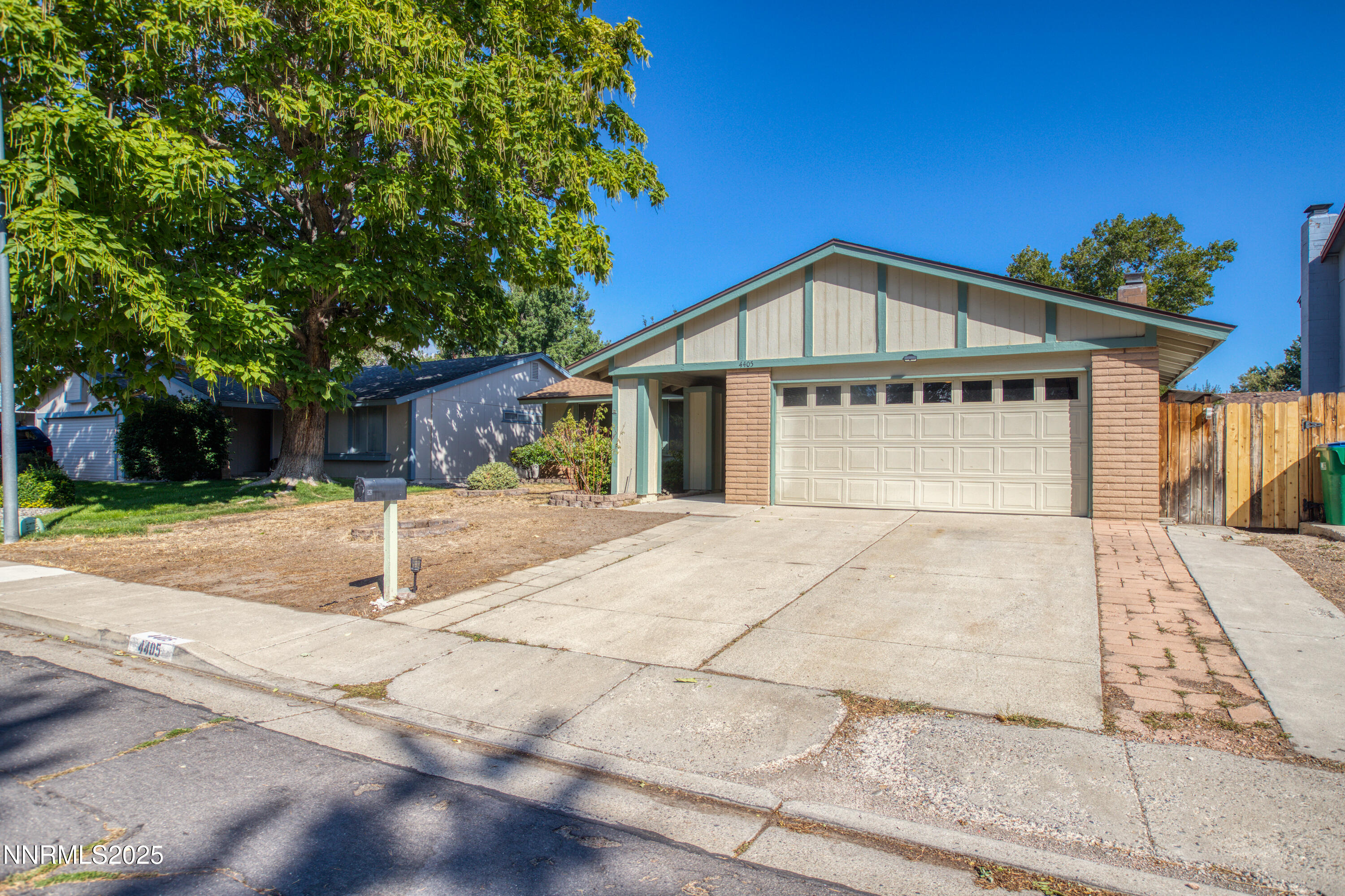 4405 Primavera Avenue Reno, NV 89502 - Photo 42 of 49 Primavera4405-038