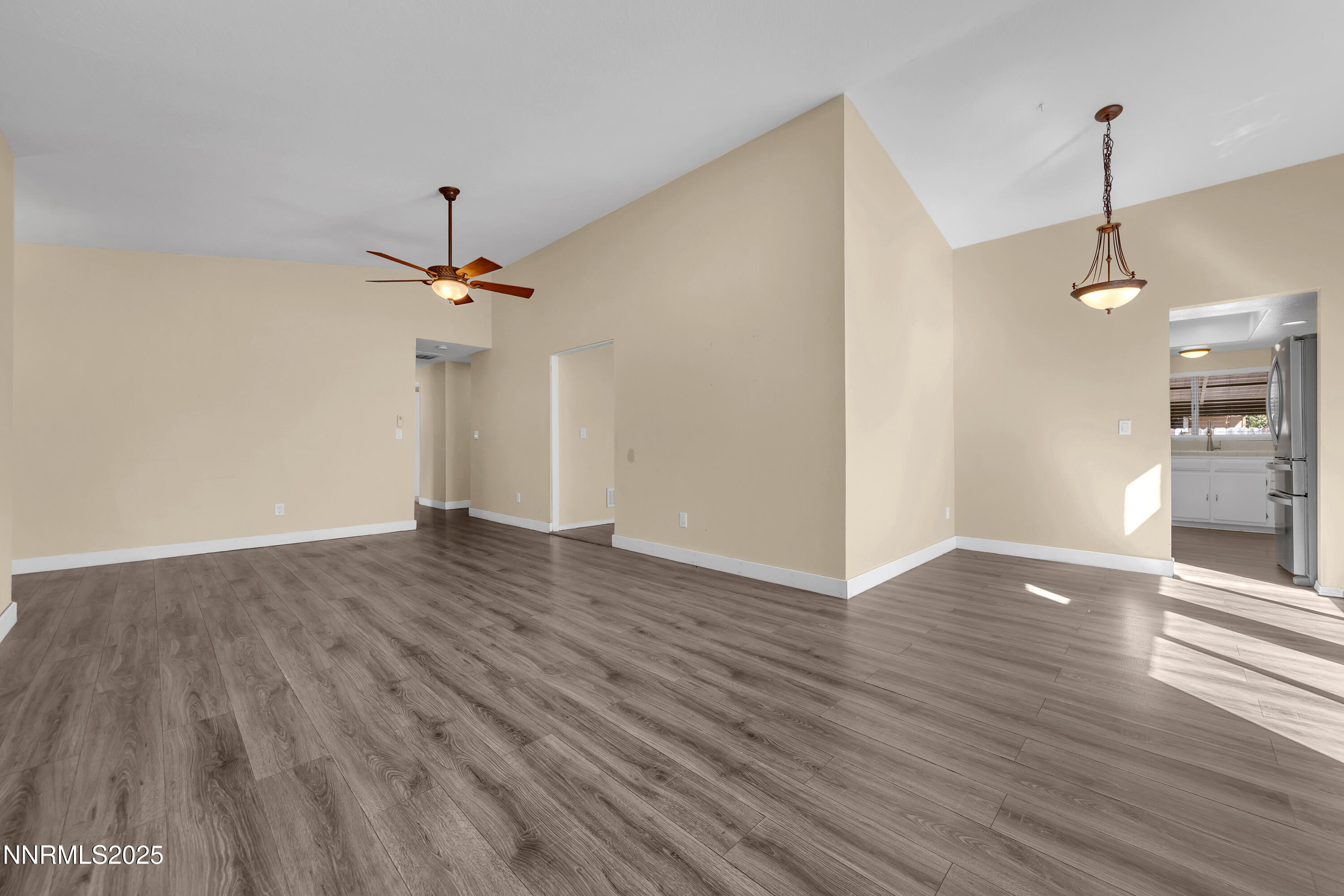 4405 Primavera Avenue Reno, NV 89502 - Photo 8 of 49 Primavera4405-005