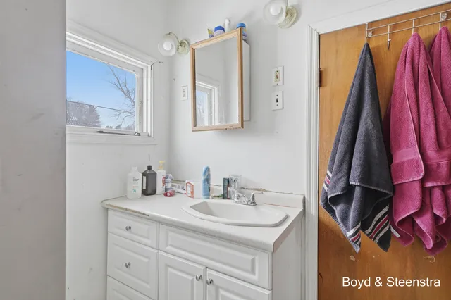 $190,000 | 409 West Maple Street, Wayland, MI 49348