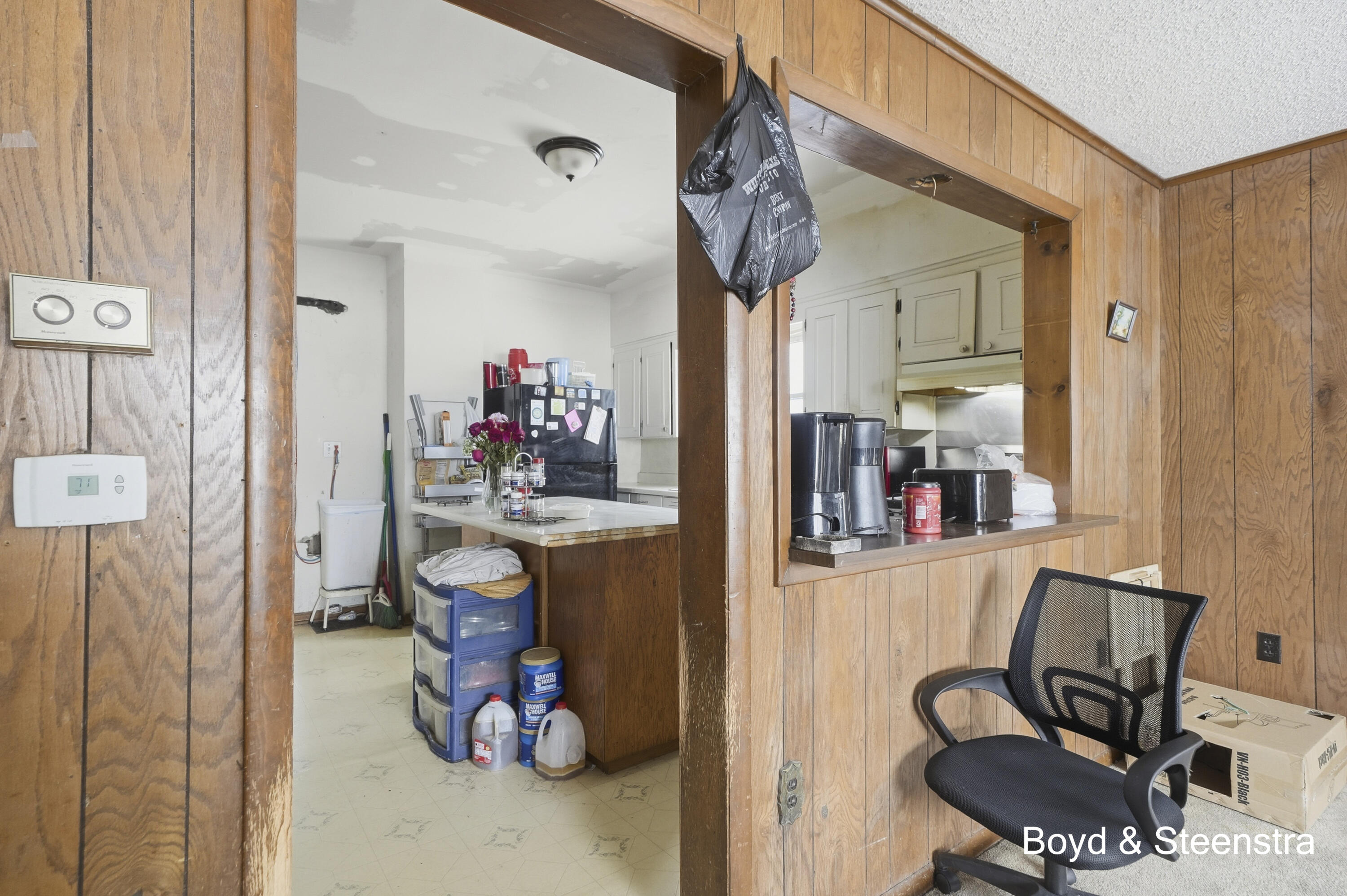 409 West Maple Street Wayland, MI 49348 - Photo 6 of 25 _CR_5578