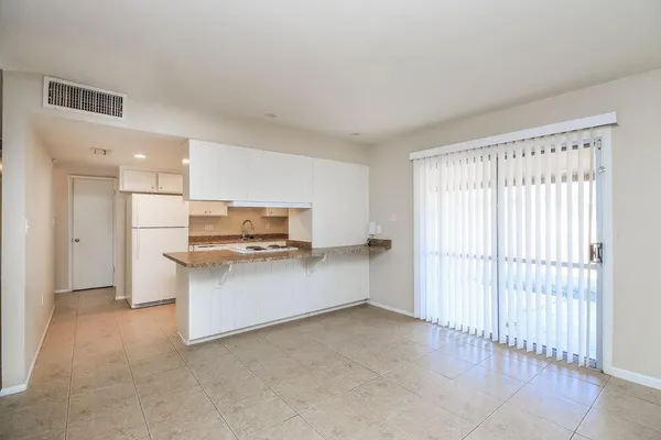 $2,455 | 3039 South Kenneth Place, Tempe, AZ 85282