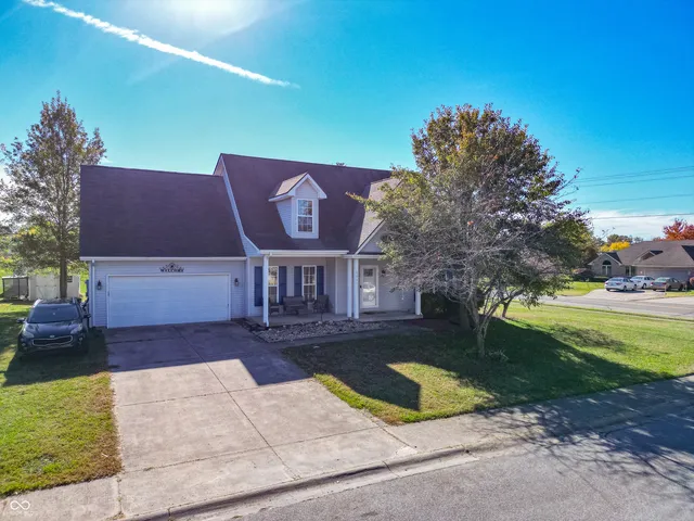 $299,000 | 6001 East Pioneer Place, Columbus, IN 47203