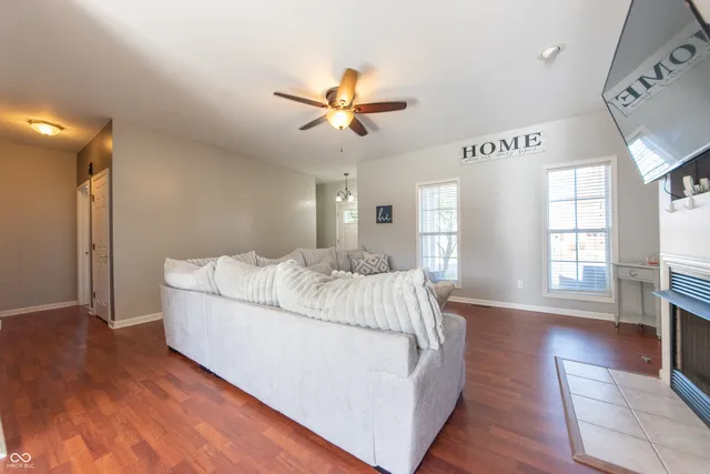 $299,000 | 6001 East Pioneer Place, Columbus, IN 47203