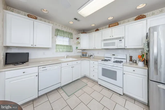 $360,000 | 46 Nature Lane, Sewell, NJ 08080