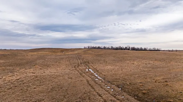 $1 | 1587 18th Avenue Northwest, Turtle Lake, ND 58575