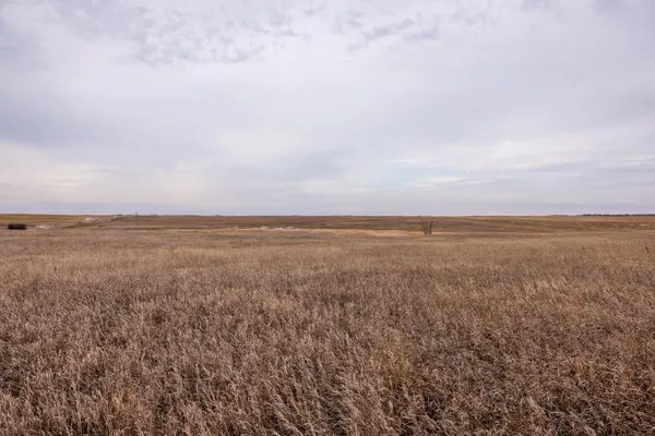 $1 | 1587 18th Avenue Northwest, Turtle Lake, ND 58575