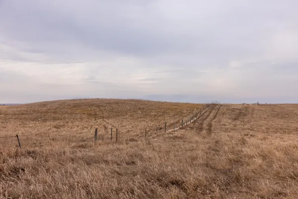 $1 | 1587 18th Avenue Northwest, Turtle Lake, ND 58575