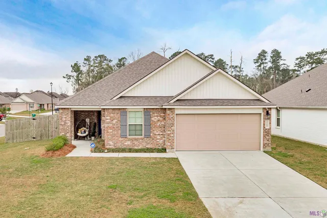 $314,900 | 7762 Joe Lynn Trail, Denham Springs, LA 70726