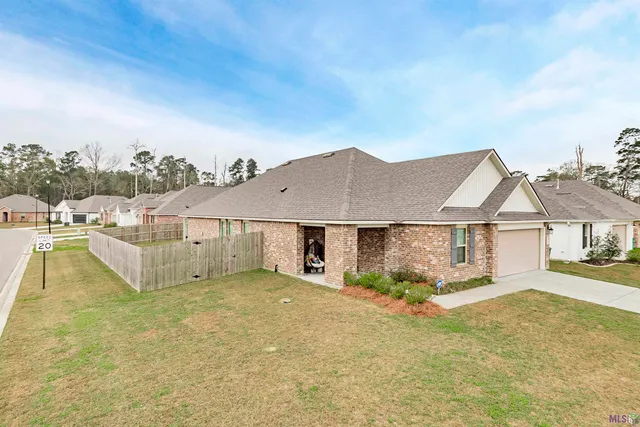 $314,900 | 7762 Joe Lynn Trail, Denham Springs, LA 70726