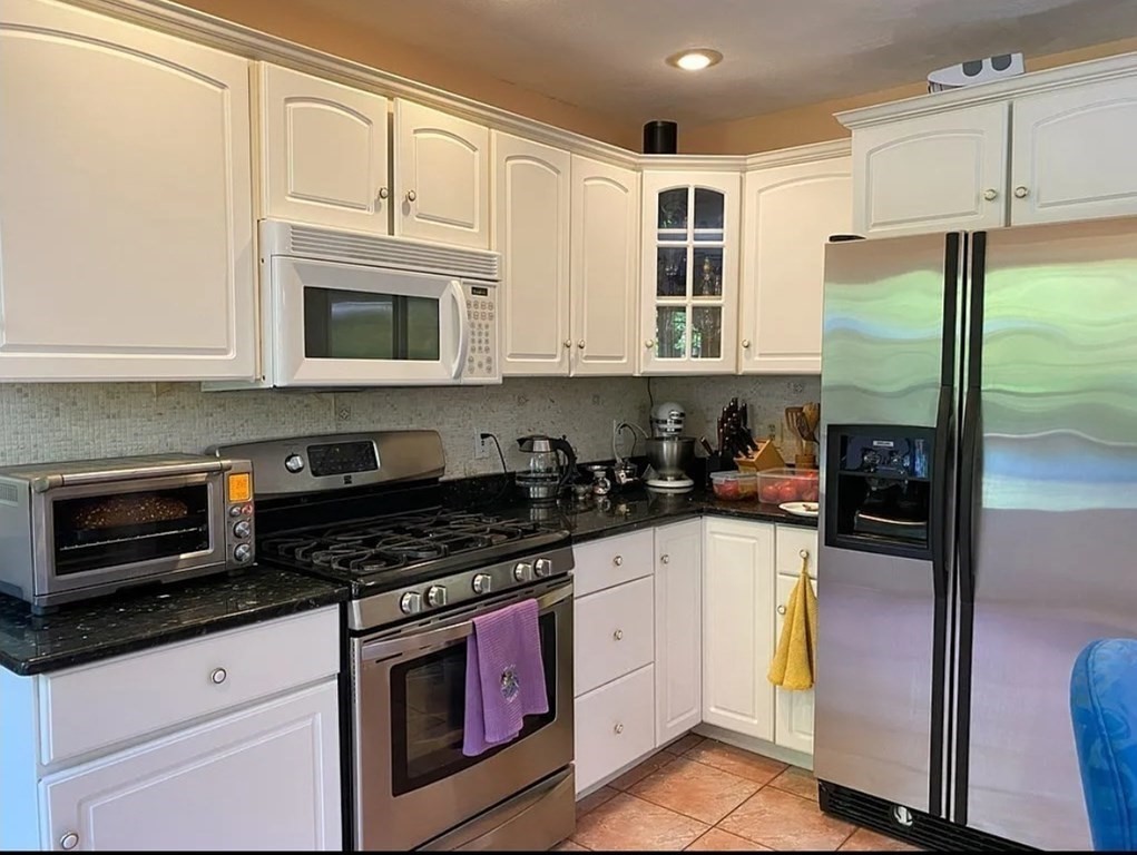 338 River Road Andover, MA 01810 - Photo 11 of 28