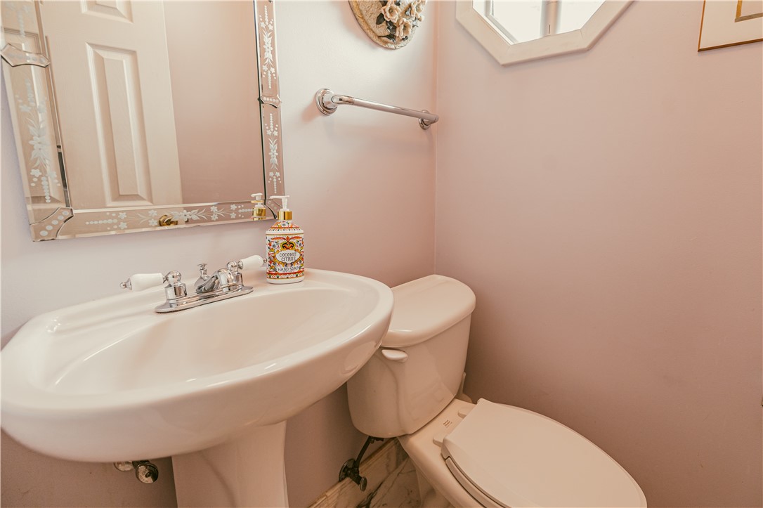 52 Elmford Road Gates, NY 14606 - Photo 11 of 25