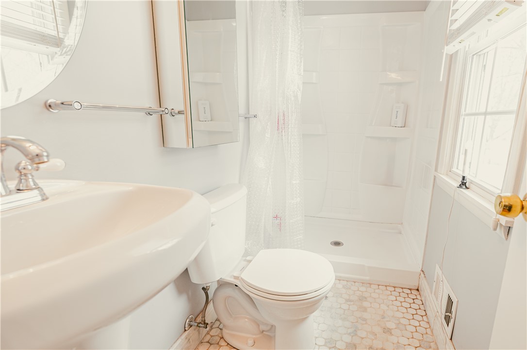 52 Elmford Road Gates, NY 14606 - Photo 14 of 25