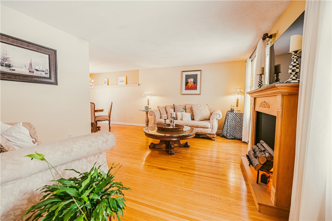 52 Elmford Road Gates, NY 14606 - Photo 5 of 25