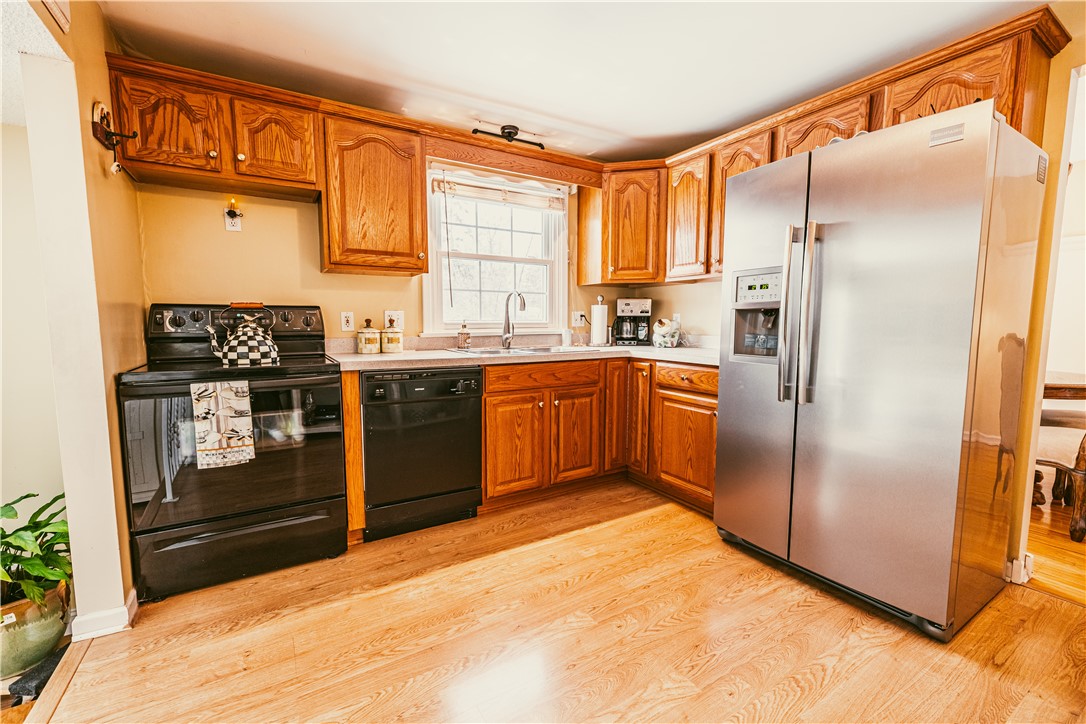 52 Elmford Road Gates, NY 14606 - Photo 8 of 25