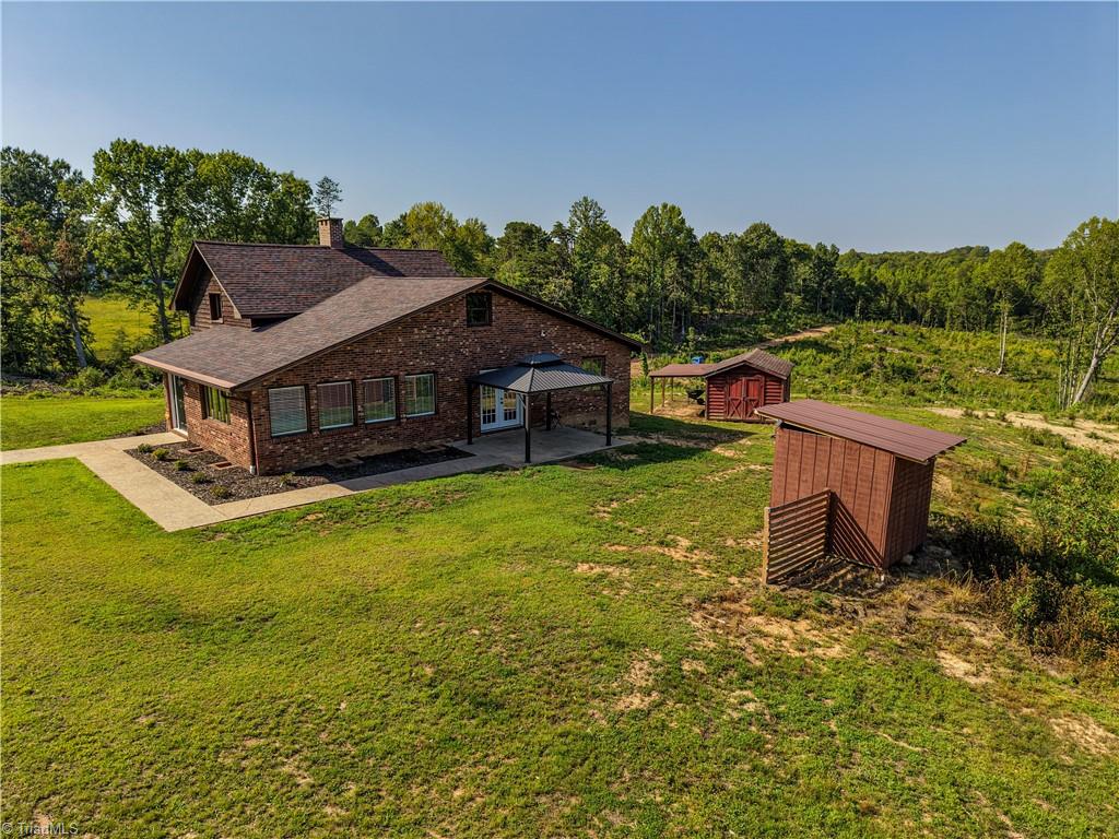 1437 Price Road Eden, NC 27288 - Photo 8 of 47