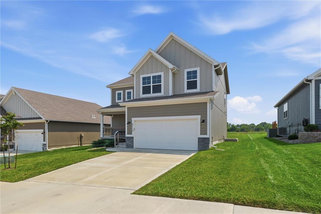 2113 Southwest Rutherford Drive Lee's Summit, MO 64082 - Photo 3 of 41 Gallery Image 3