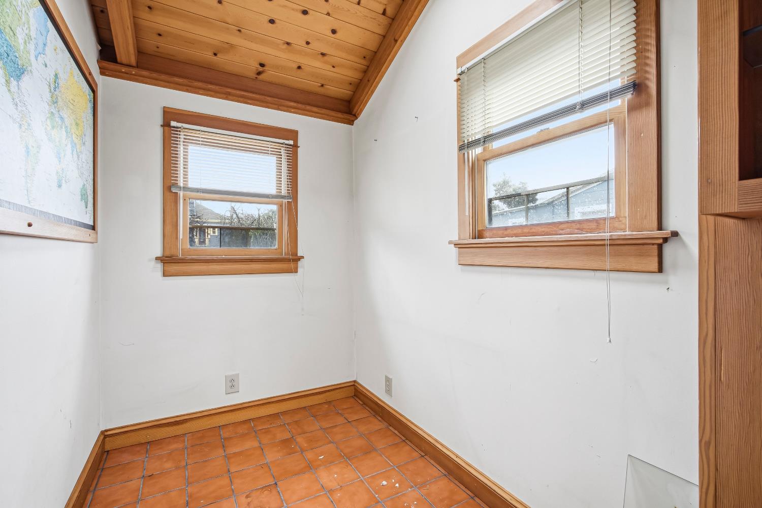 2013 Ninth Street Berkeley, CA 94710 - Photo 16 of 38 a view of empty room with windows