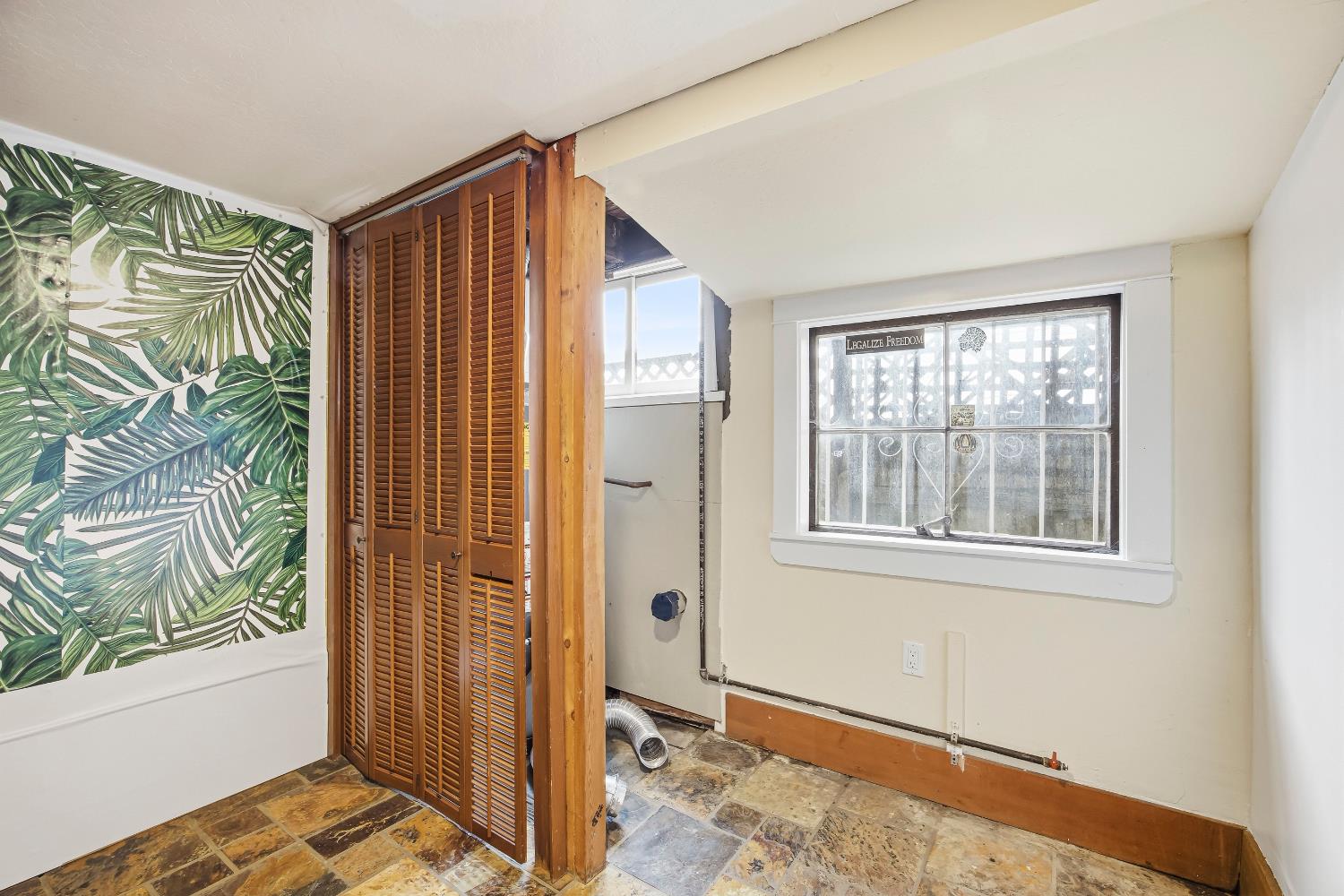 2013 Ninth Street Berkeley, CA 94710 - Photo 27 of 38 a view of livingroom with furniture and windows
