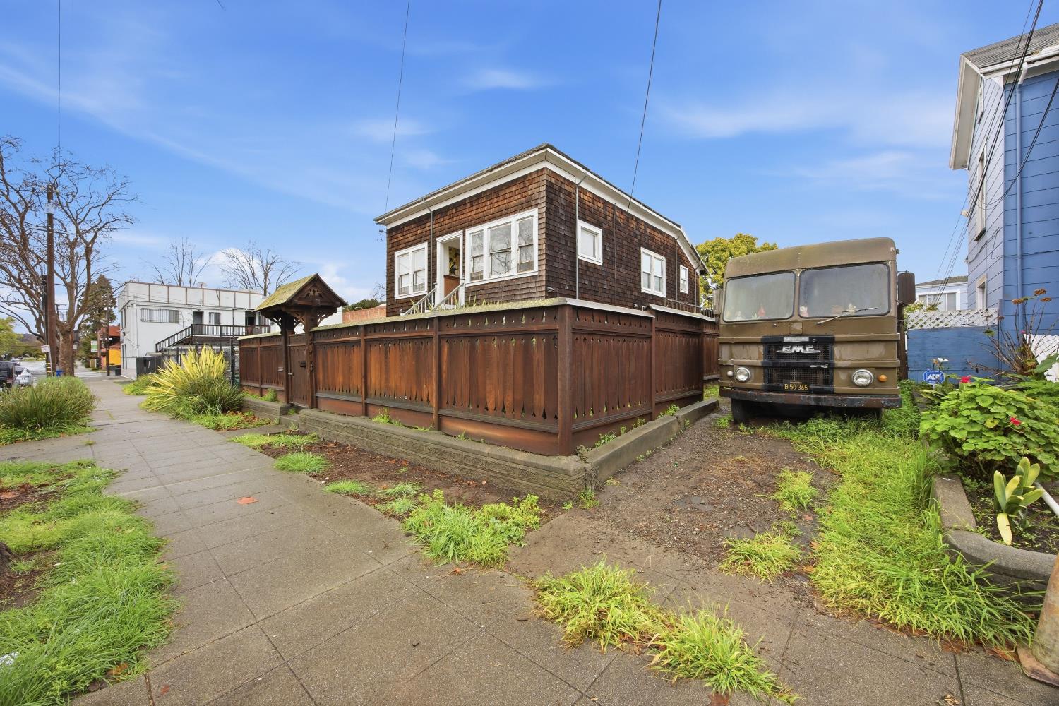 2013 Ninth Street Berkeley, CA 94710 - Photo 3 of 38 a view of a house with a yard