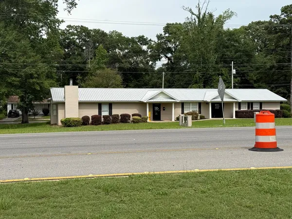 $2,000 | 3306 Ross Clark Circle, Dothan, AL 36303