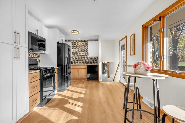 $319,900 | 2957 192nd Place, Lansing, IL 60438