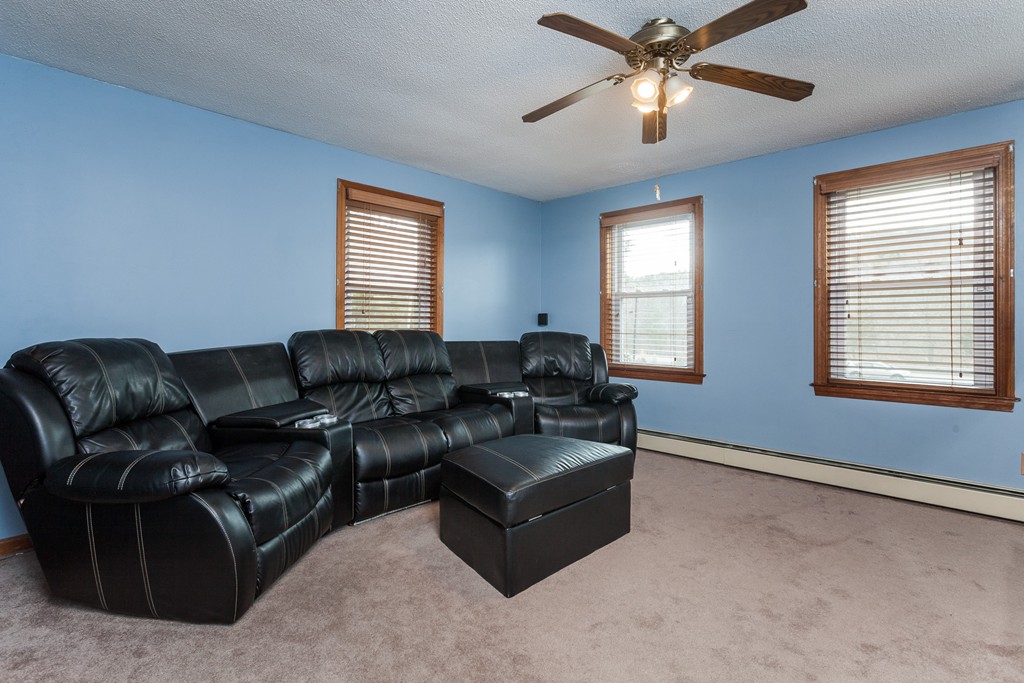 206 Boston Road Palmer, MA 01069 - Photo 8 of 30