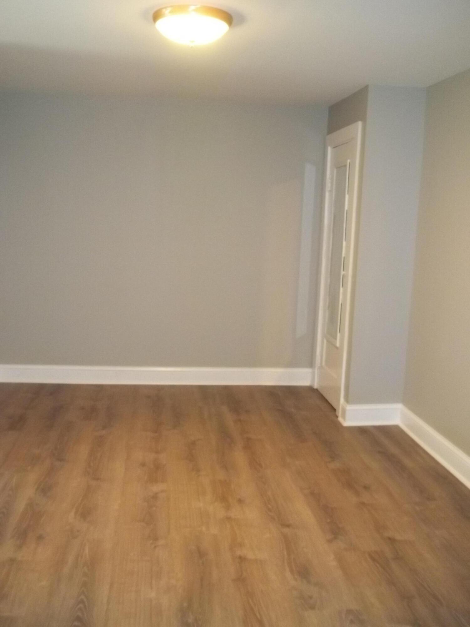 954 Riverside Avenue Kingsport, TN 37660 - Photo 21 of 28 101_0716