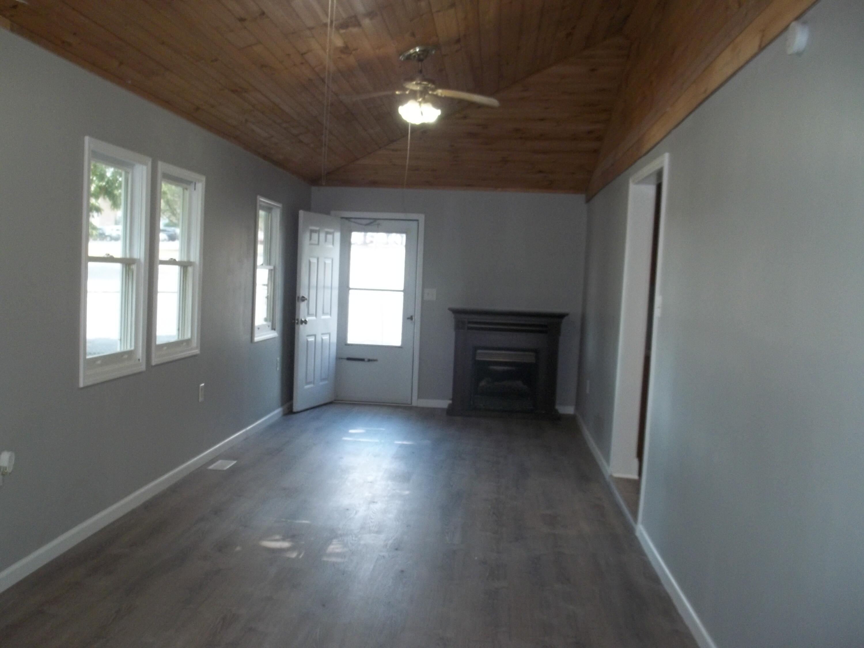 954 Riverside Avenue Kingsport, TN 37660 - Photo 22 of 28 101_0717