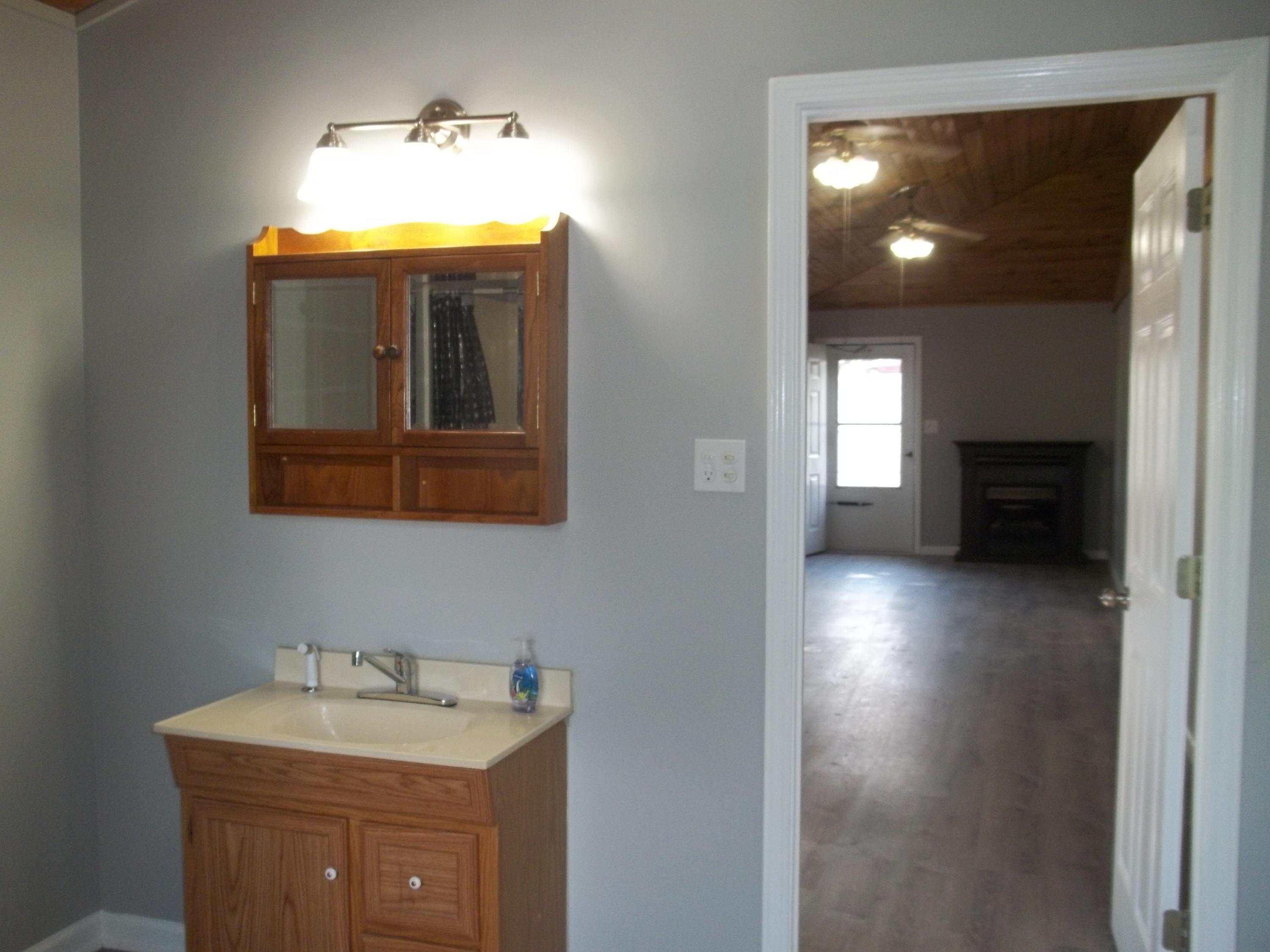 954 Riverside Avenue Kingsport, TN 37660 - Photo 25 of 28 101_0724
