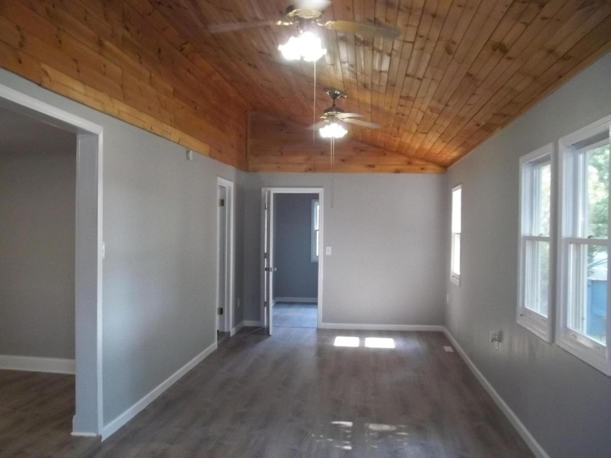 954 Riverside Avenue Kingsport, TN 37660 - Photo 28 of 28 101_0712