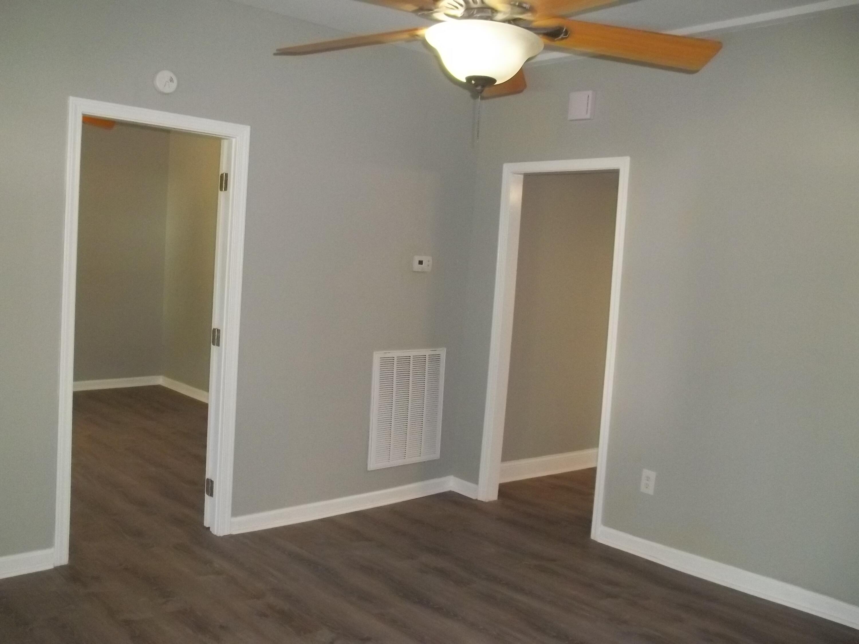 954 Riverside Avenue Kingsport, TN 37660 - Photo 10 of 28 101_0693