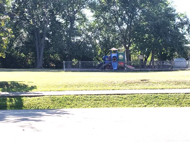 $175,000 | 407 Greenwood Drive, Round Lake, IL 60073