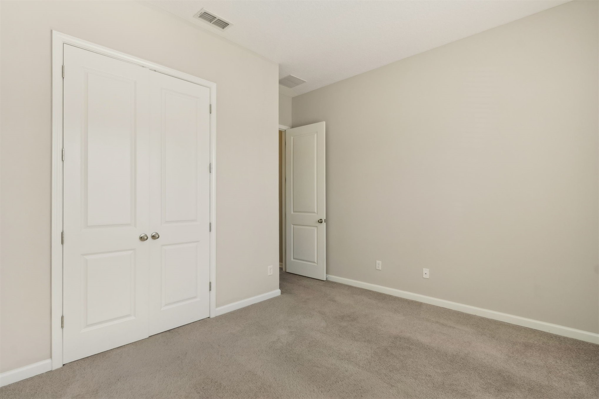 461 Sargasso Street Fernandina Beach, FL 32034 - Photo 29 of 40 a view of an empty room