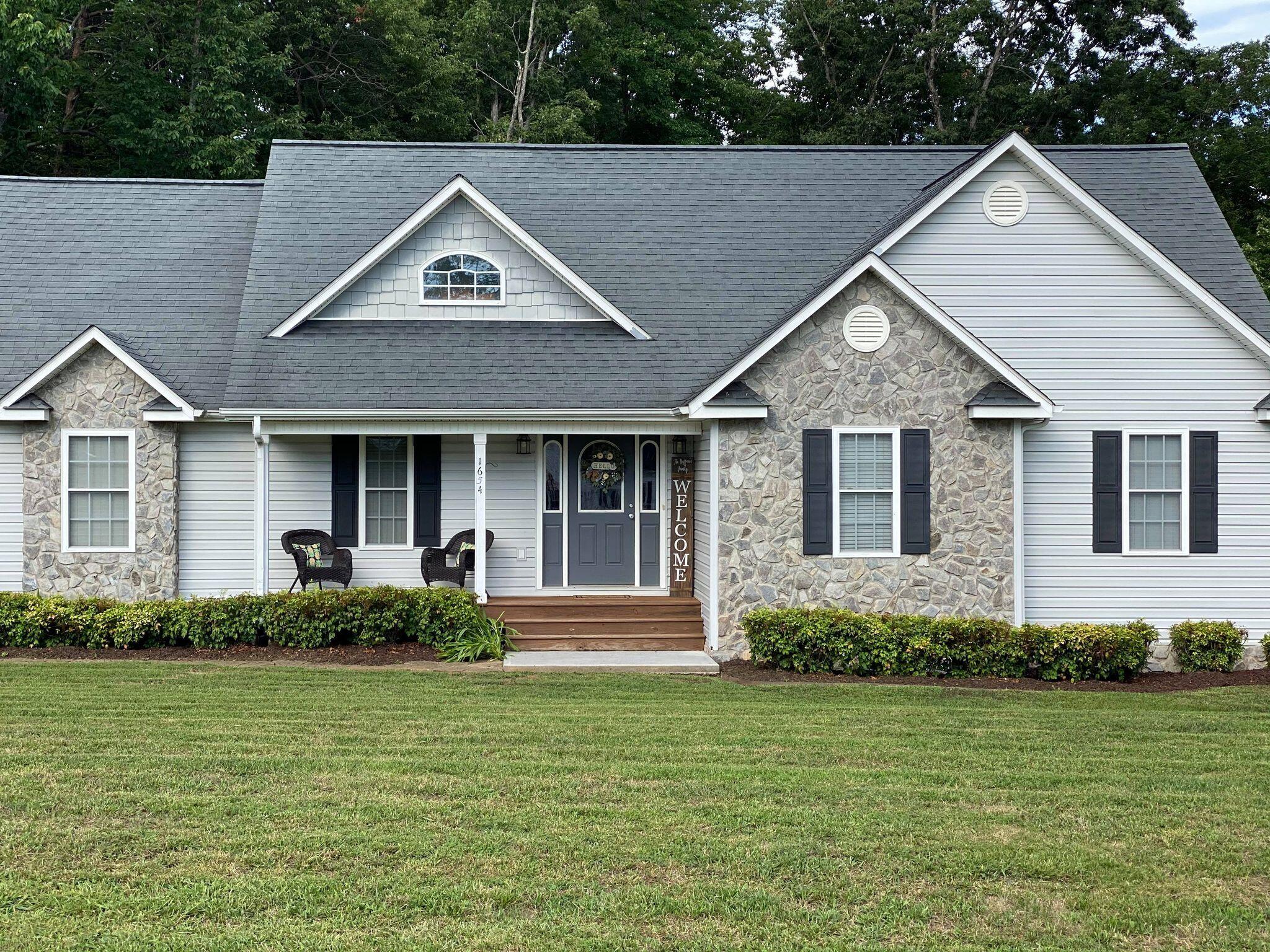 1654 Angle Plantation Road Rocky Mount, VA 24151 - Photo 2 of 4 239536156_916863075853957_90046107462169
