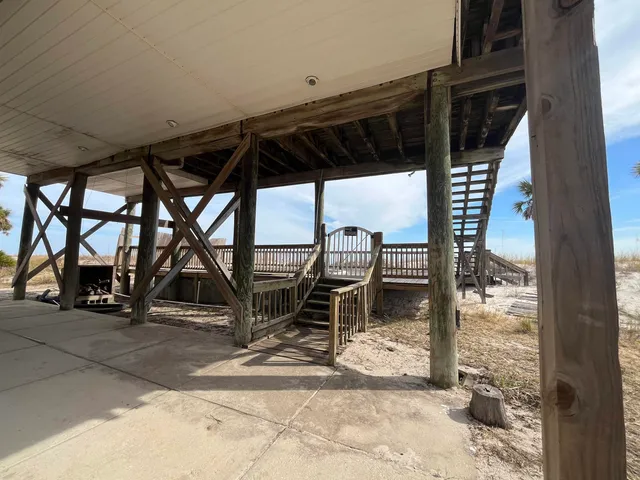 $699,000 | 604 Bald Point Road, Alligator Point, FL 32346