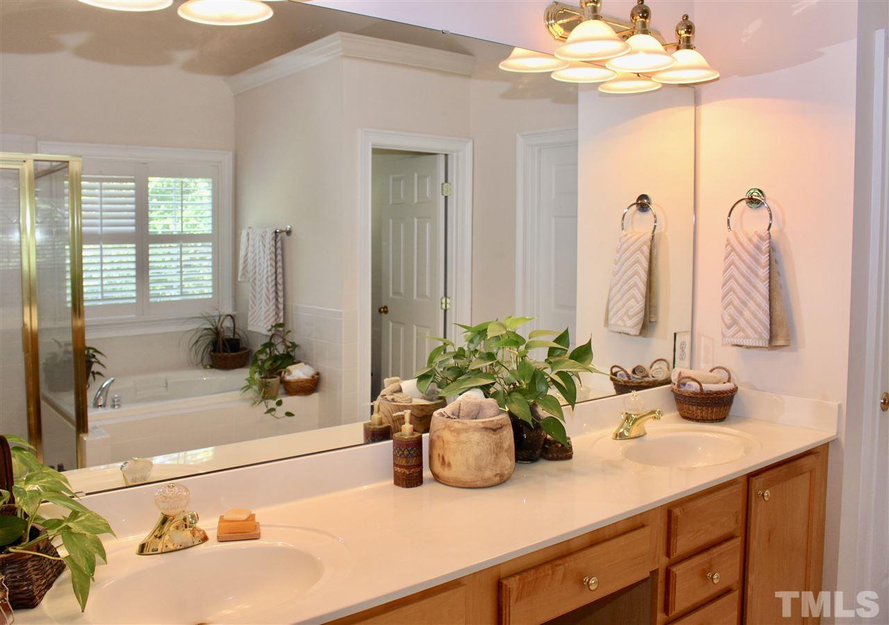 7925 Mayapple Place Raleigh, NC 27613 - Photo 14 of 30