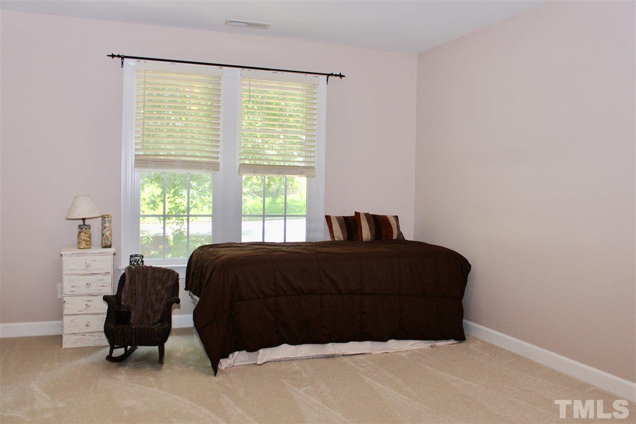 7925 Mayapple Place Raleigh, NC 27613 - Photo 18 of 30