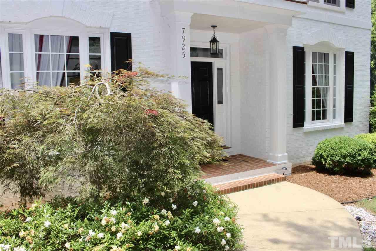 7925 Mayapple Place Raleigh, NC 27613 - Photo 3 of 30
